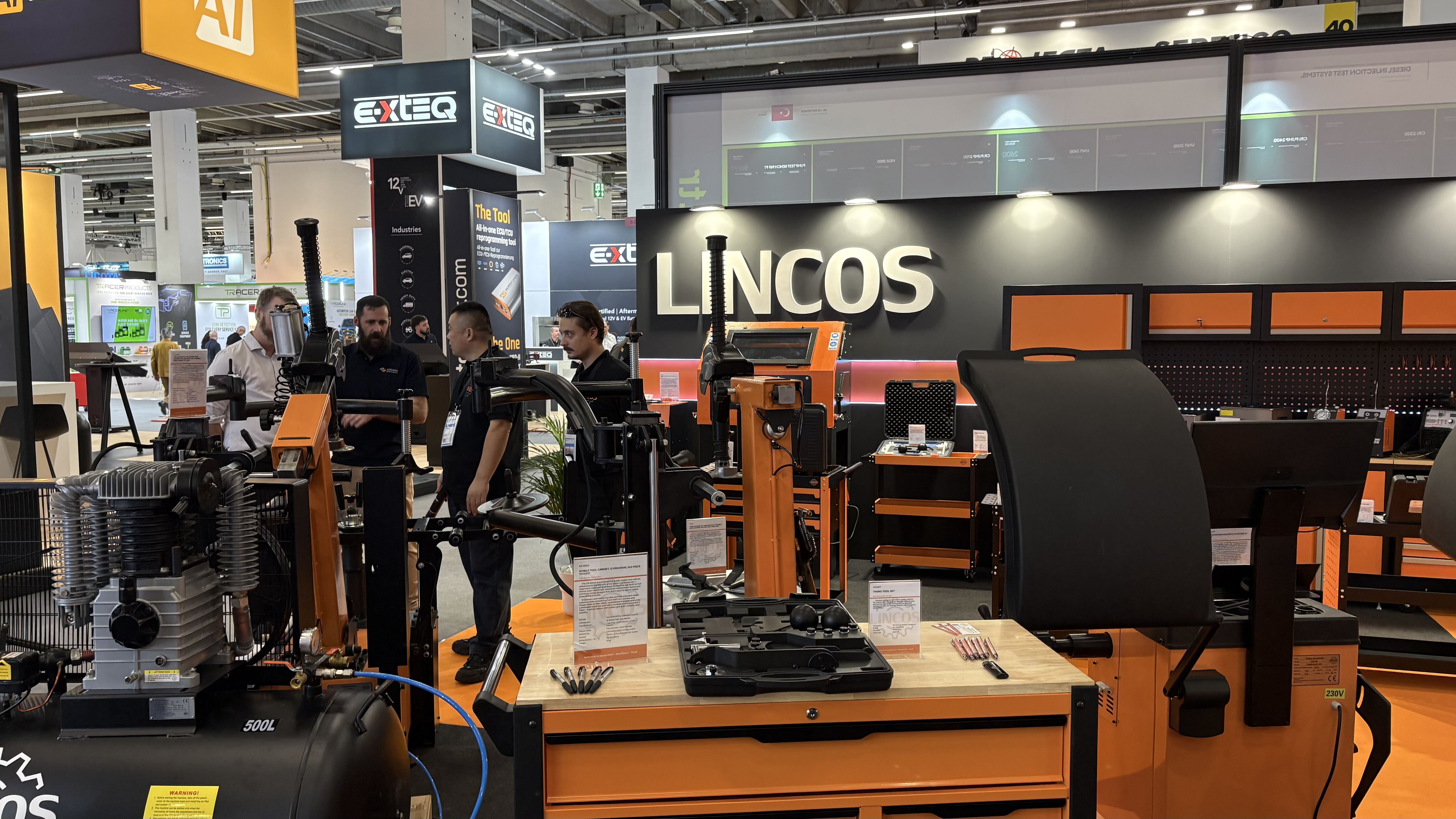 Standul Lincos este deschis